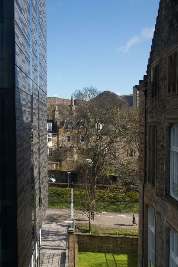 2 Bed At Quartermile Appartement *